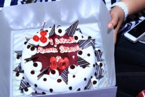 Kue 1 Dekade Smanel atau Smunel.