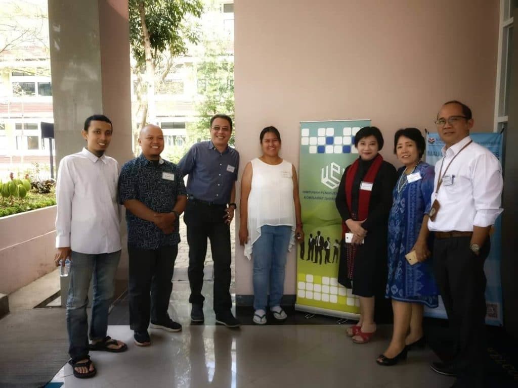 Ridha, Kang Adhi, Pak Ricky, Mbak Maria, Ibu Kanya, Ibu Betty, Pak Eki di Balai Bahasa UPI, Bandung, 7 September 2019 saat Pelatihan Trados HPI Komda Jabar