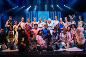 Foto Bersama Sirkus Internasional dari Savaliev's Grand Circus TSM TSB 23 November 2019