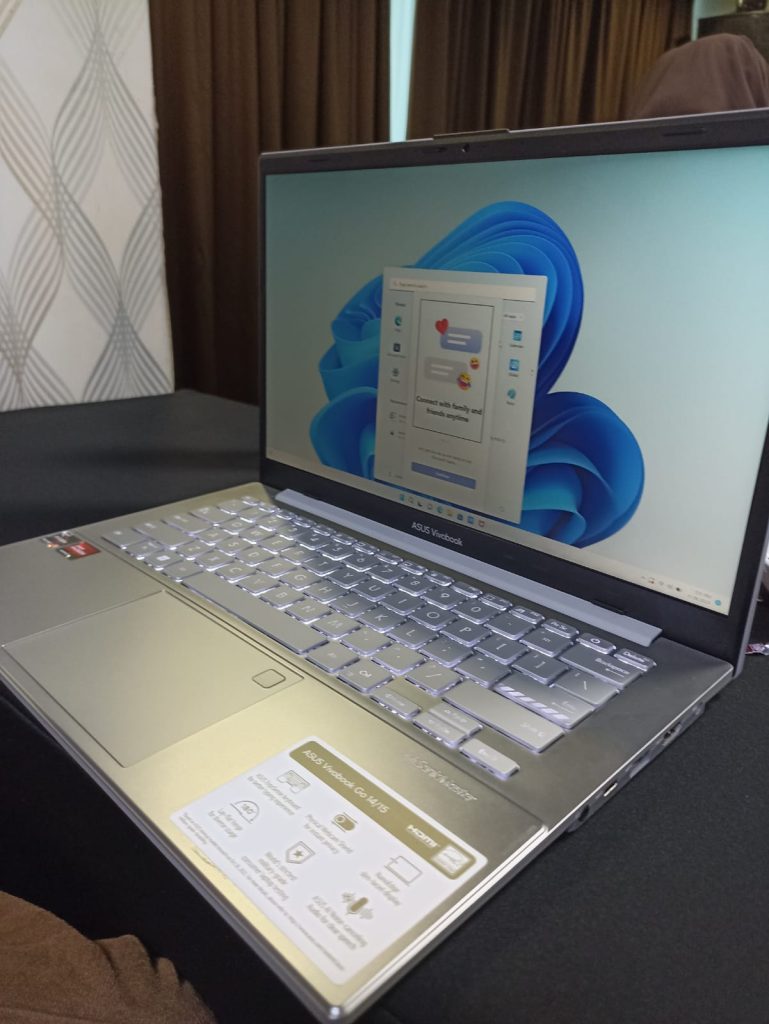 laptop ASUS Vivobook Go 14 (E1404F) Keyboard